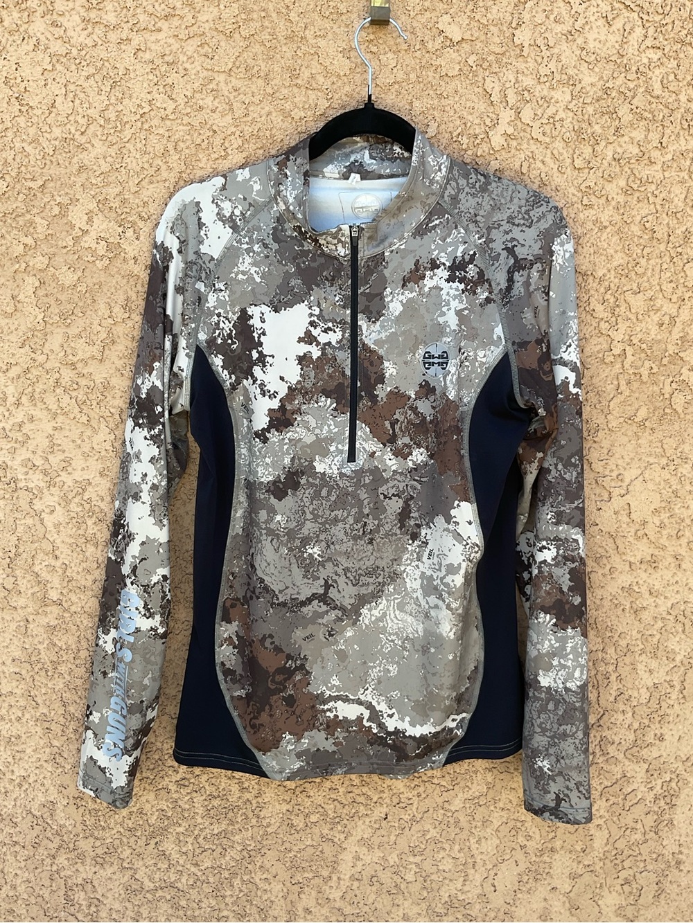 Girls With Guns Camouflage Black  1/4 Zip Women's Pullover Large Activewear